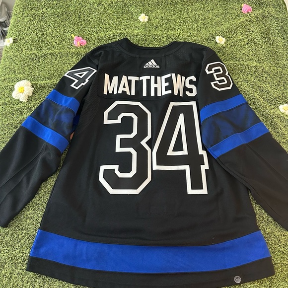 Adidas Black and Blue Toronto Maple Leafs Jersey - Picture 4 of 6